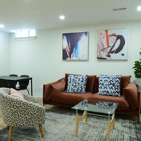 Spacious 2-Bed-Room Near Yonge & Major Mackenzie Richmond Hill Esterno foto